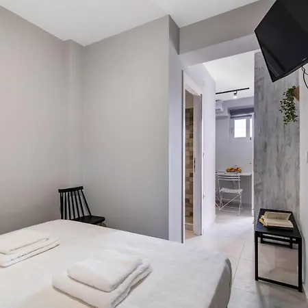 Mella Roa - Teal Nydri (Lefkada)